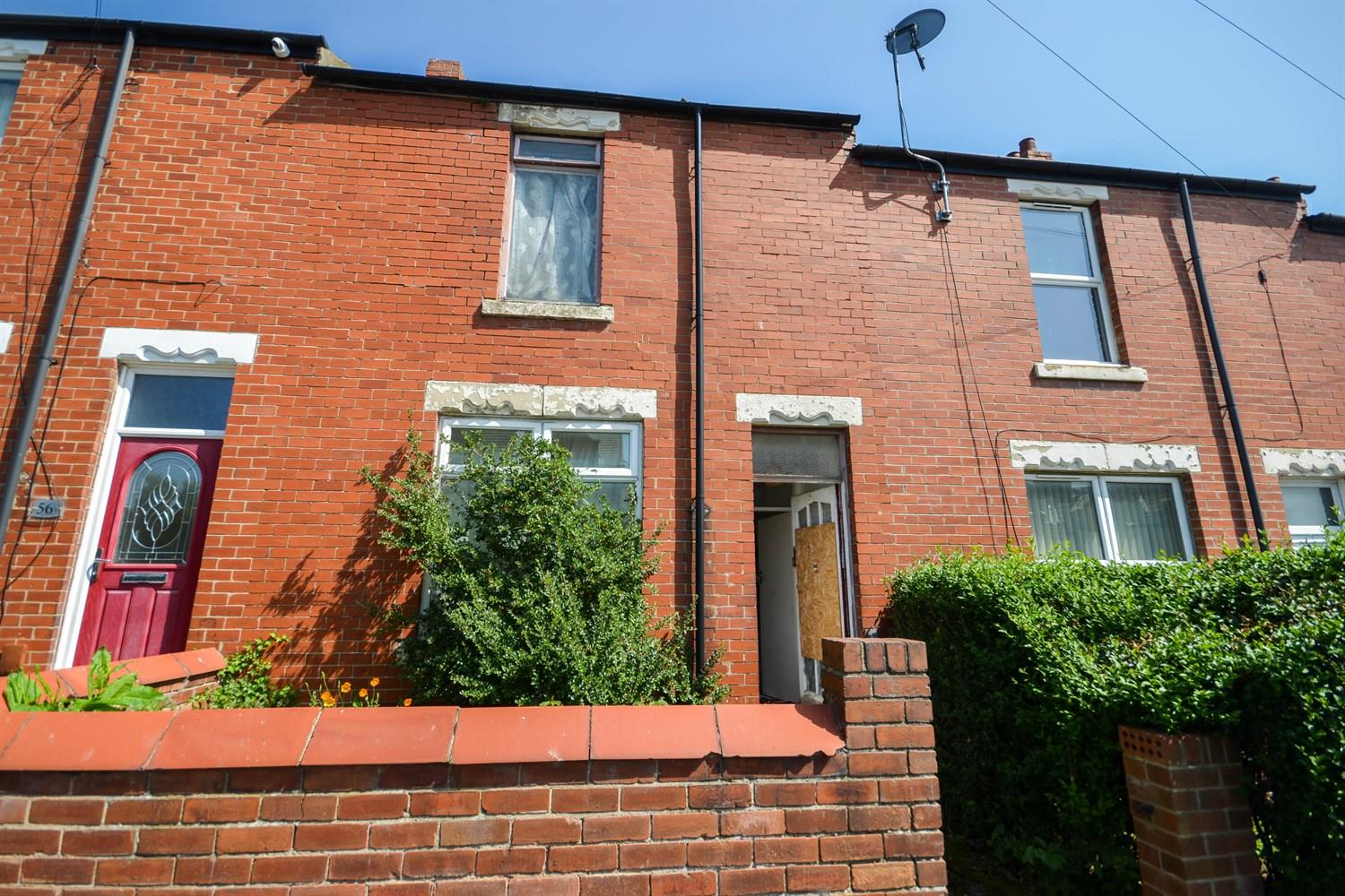 2 Bedroom House - Mid Terrace